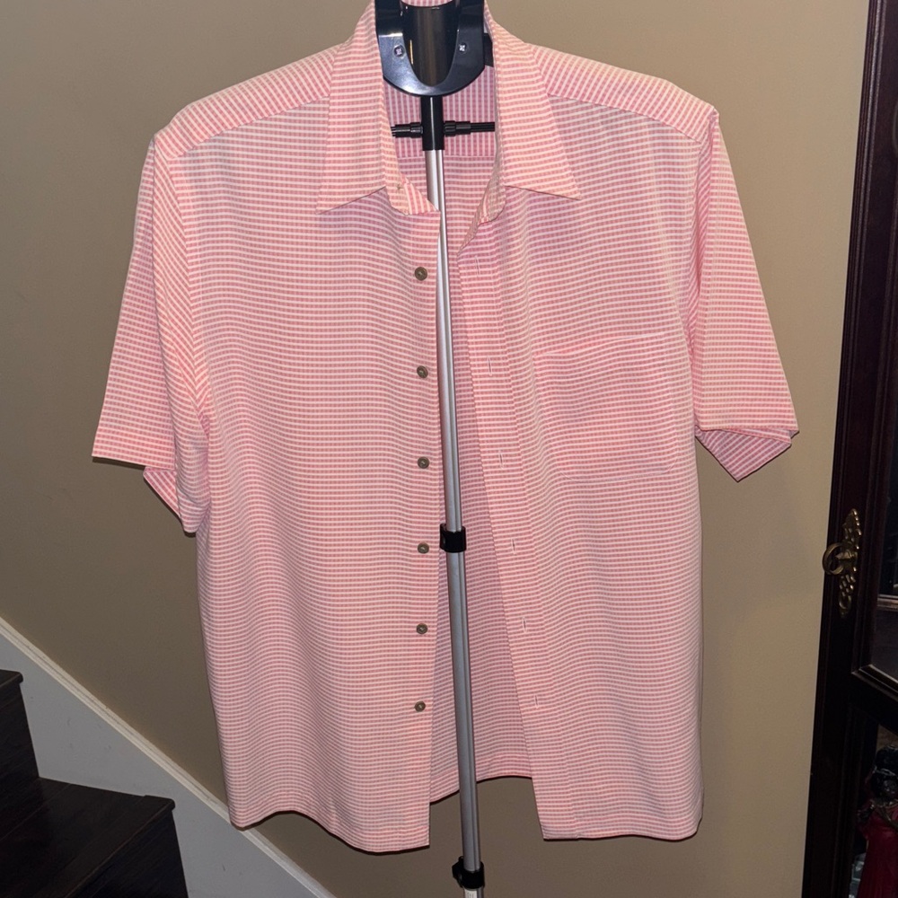 Roundtree & Yorke Light Pink Striped Button Down Shirt